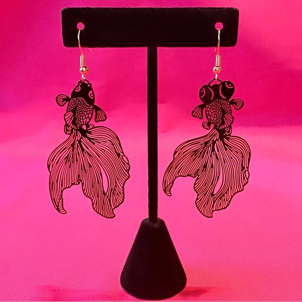 SOLD Black Goldfish Dangle Earrings - Picture 1 of 2